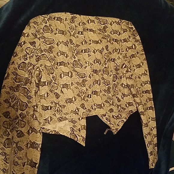 Jacket - Picture 2 of 2